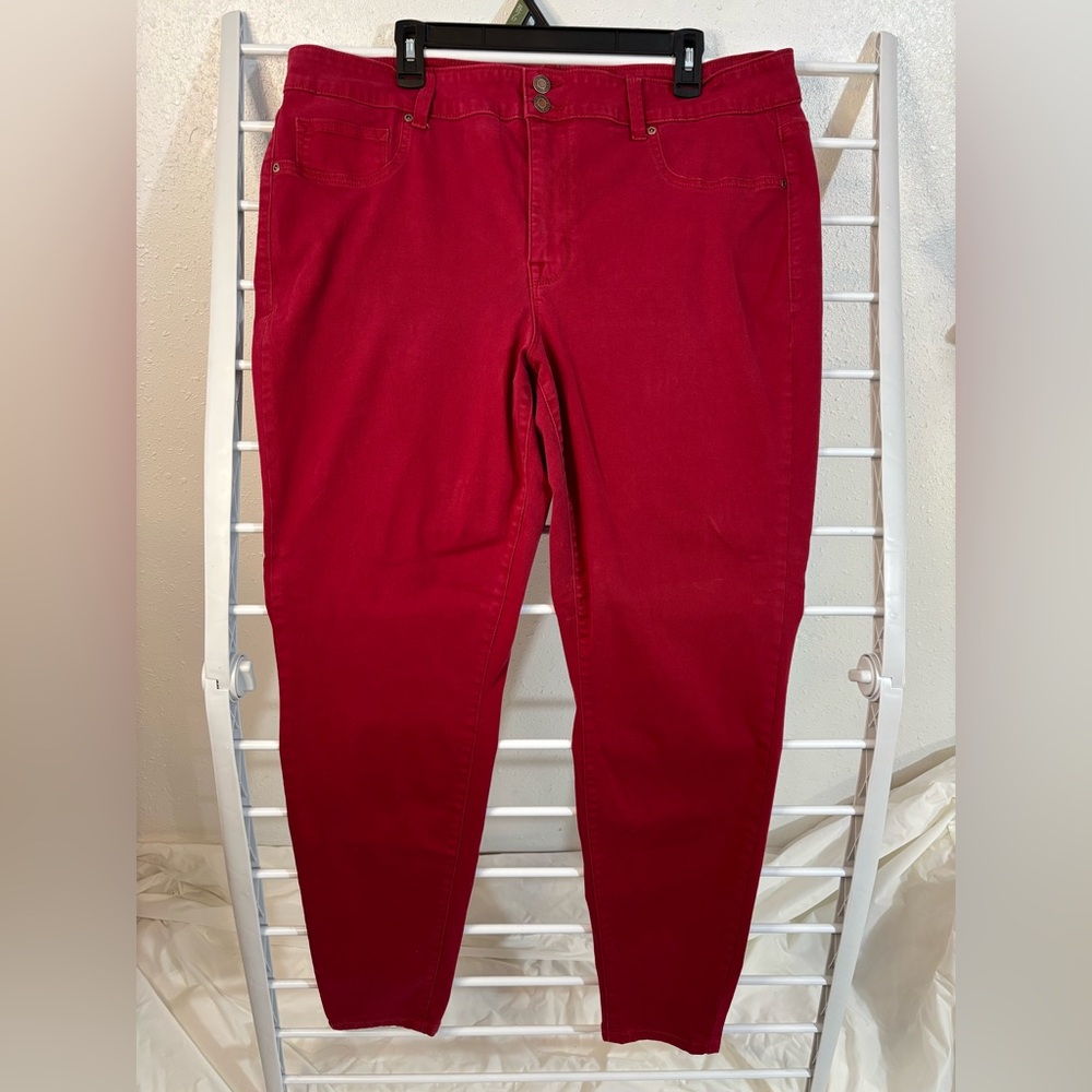 Maurice's red skinny stretch high-rise jeggings, worn once EUC, 20W
